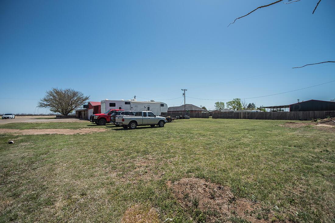 303 Cedar Fritch, TX 79036 - Photo 6 of 44