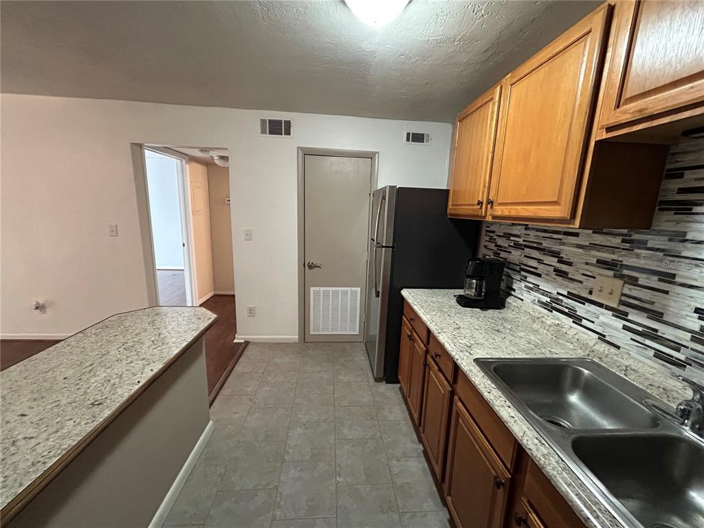 1015 Southwest 9th Street, Unit B2 Gainesville, FL 32601 - Photo 4 of 12