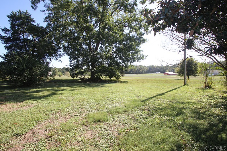 15240 Lebanon Road Spring Grove, VA 23881 - Photo 10 of 38 Gallery Image 10