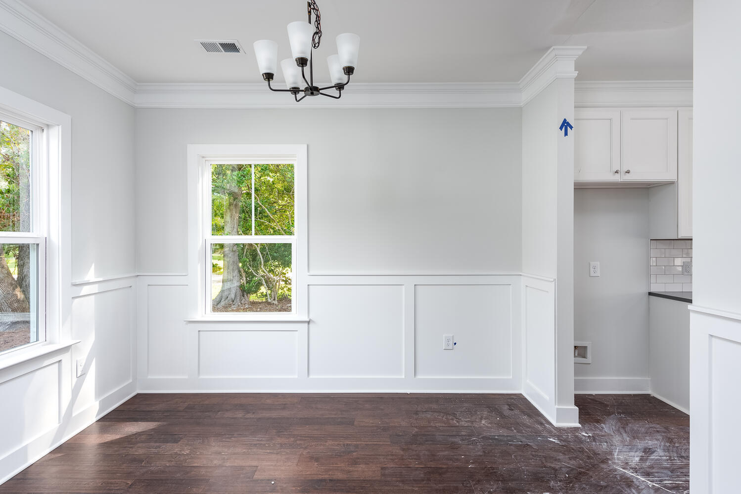 730 Catawba Road Charleston, SC 29414 - Photo 16 of 24 Dining access to kitchen