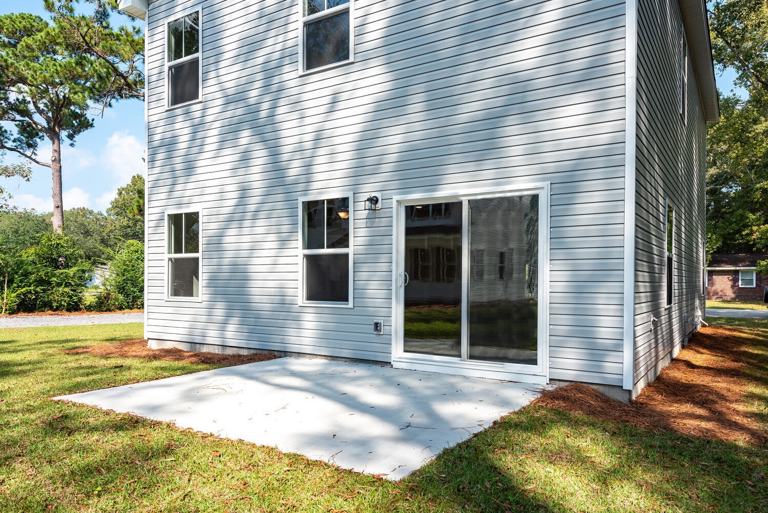 730 Catawba Road Charleston, SC 29414 - Photo 23 of 24 Slider to concrete patio