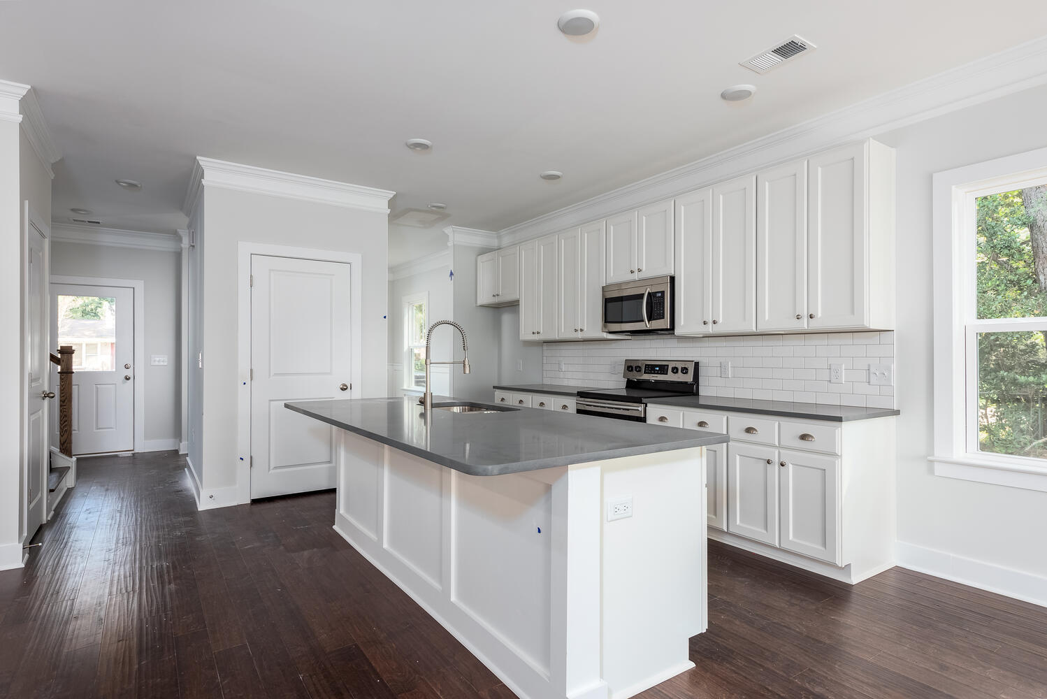 730 Catawba Road Charleston, SC 29414 - Photo 5 of 24 Lots of cabinets