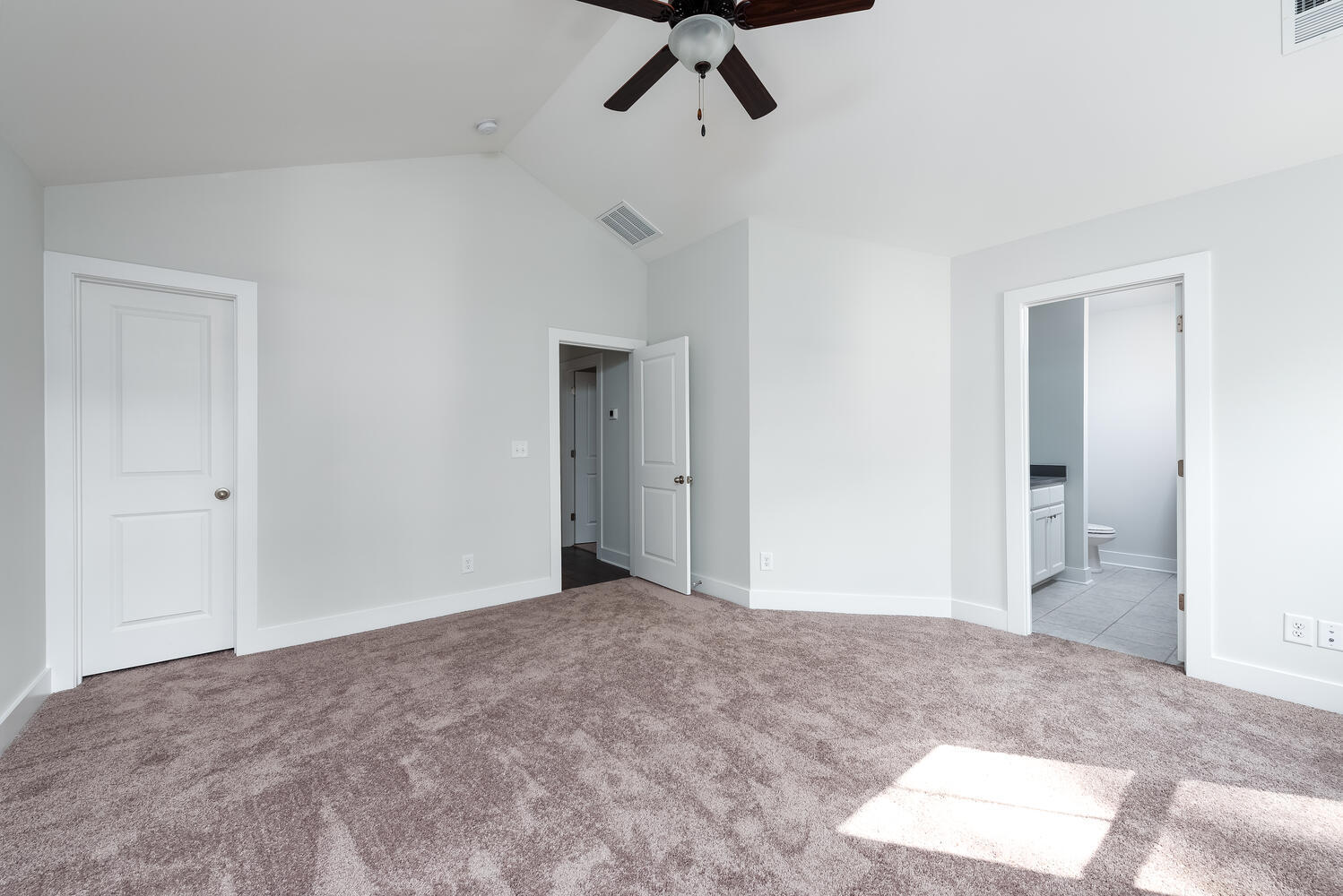 730 Catawba Road Charleston, SC 29414 - Photo 7 of 24 Master bedroom upstairs