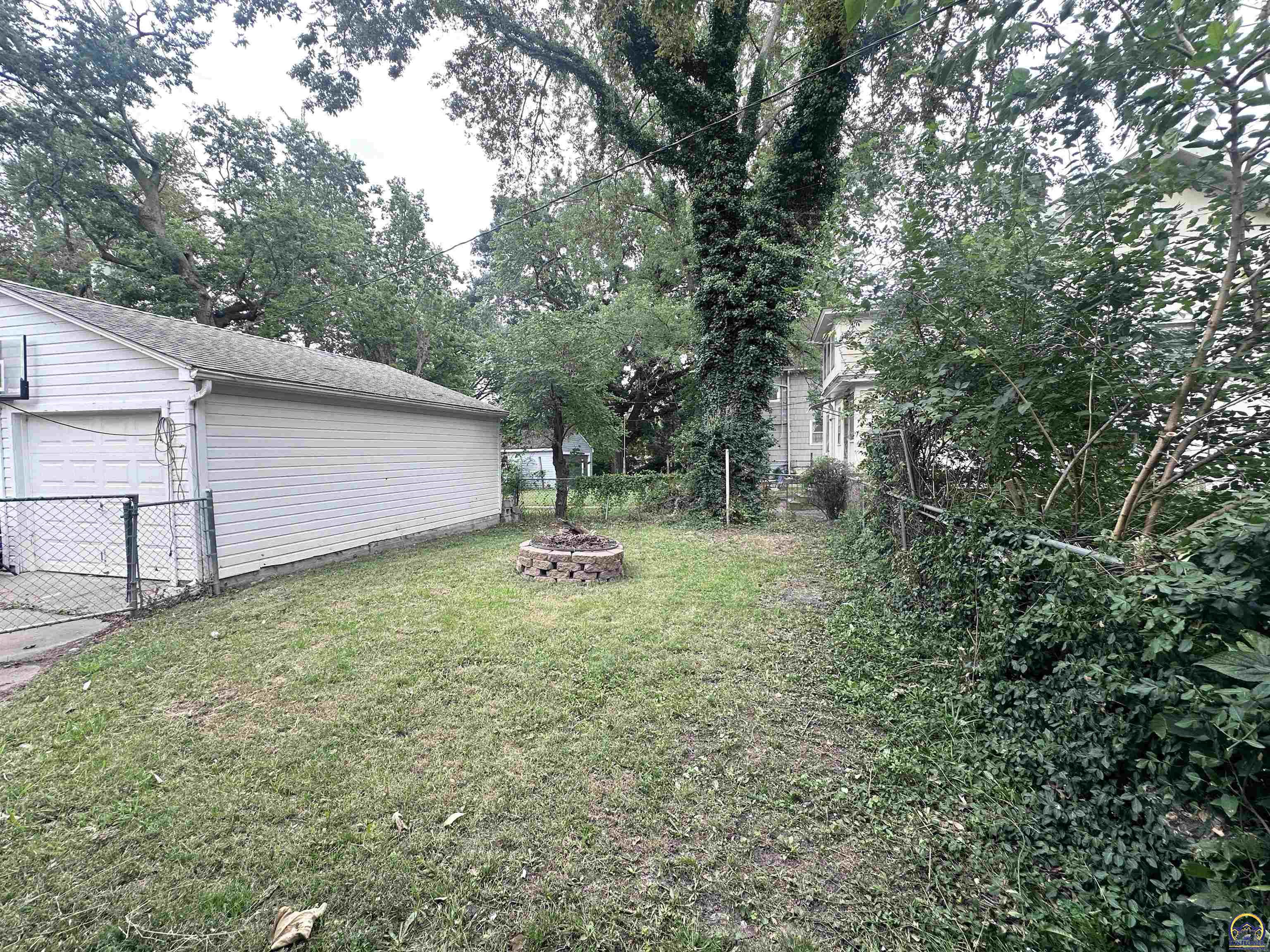 1717 Southwest 15th Street Topeka, KS 66604 - Photo 11 of 12