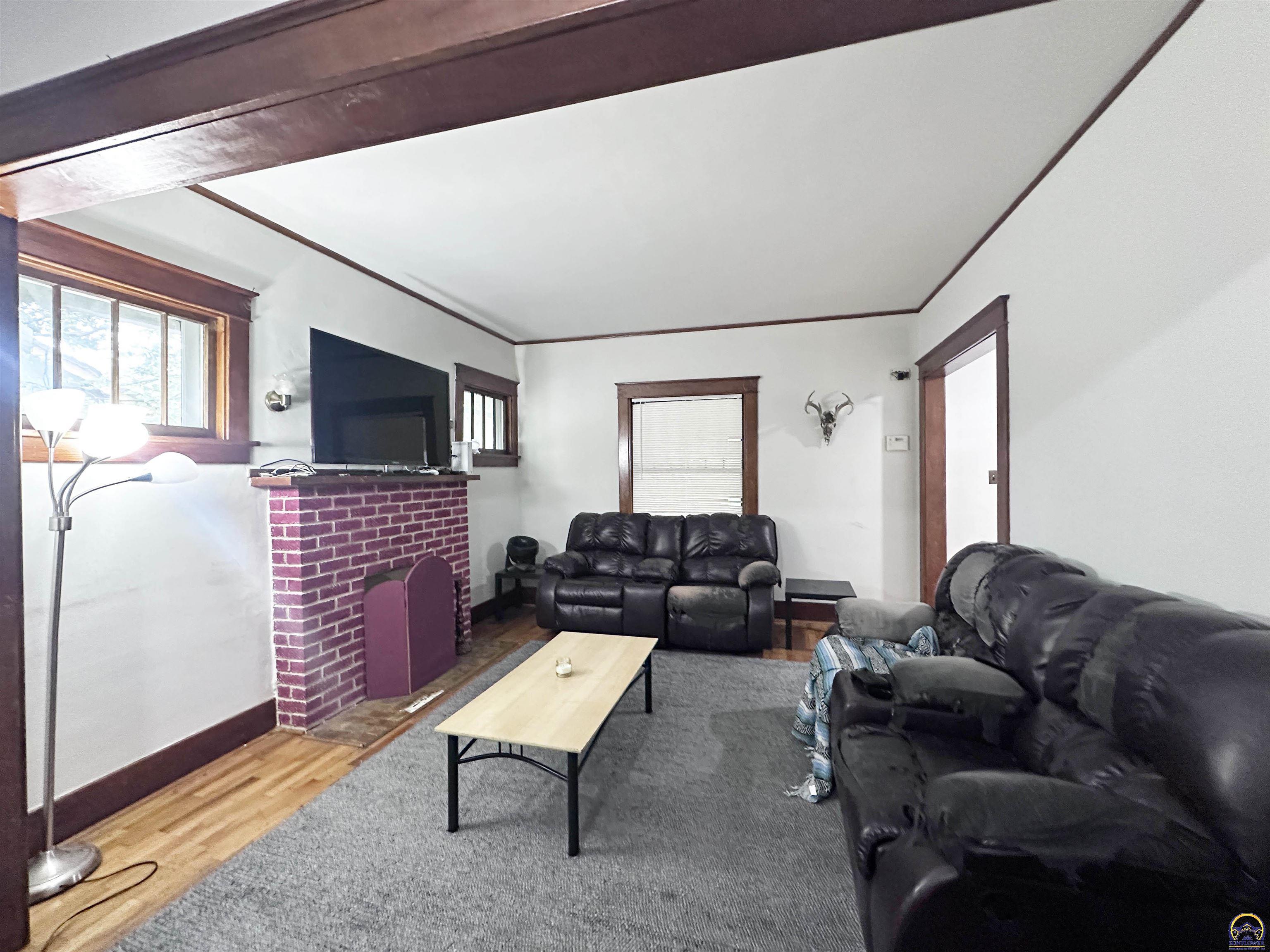 1717 Southwest 15th Street Topeka, KS 66604 - Photo 3 of 12