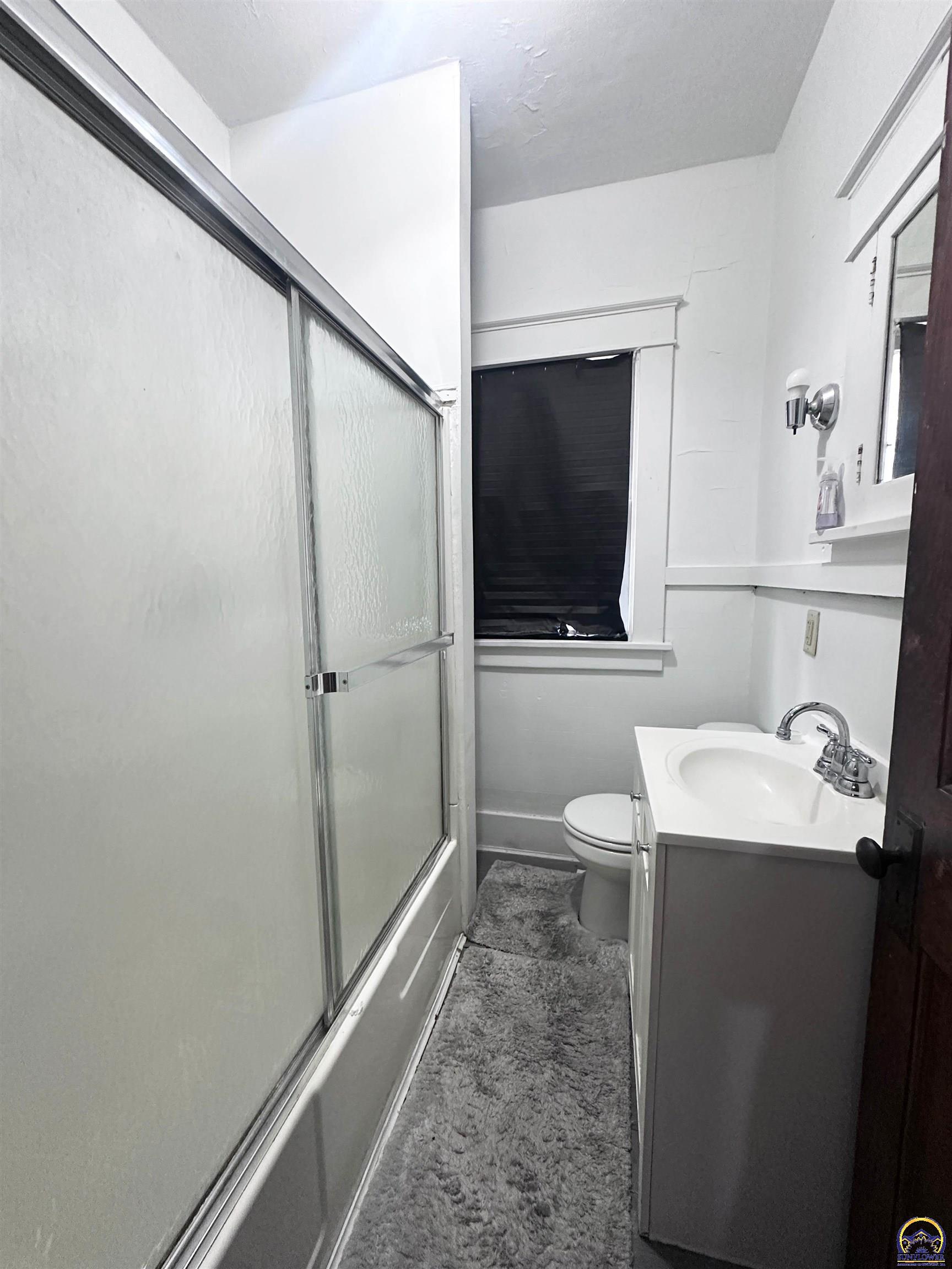 1717 Southwest 15th Street Topeka, KS 66604 - Photo 10 of 12