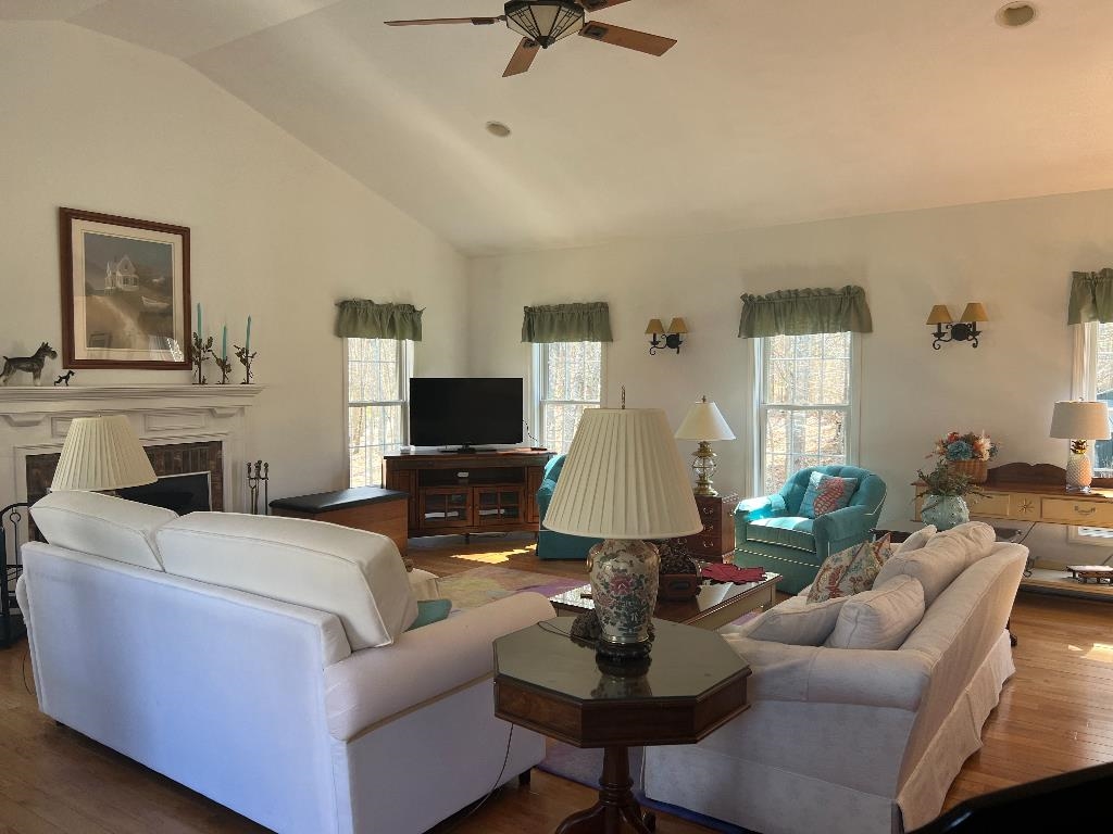 194 Old Wolfeboro Road Alton, NH 03809 - Photo 7 of 25 Gallery Image 7