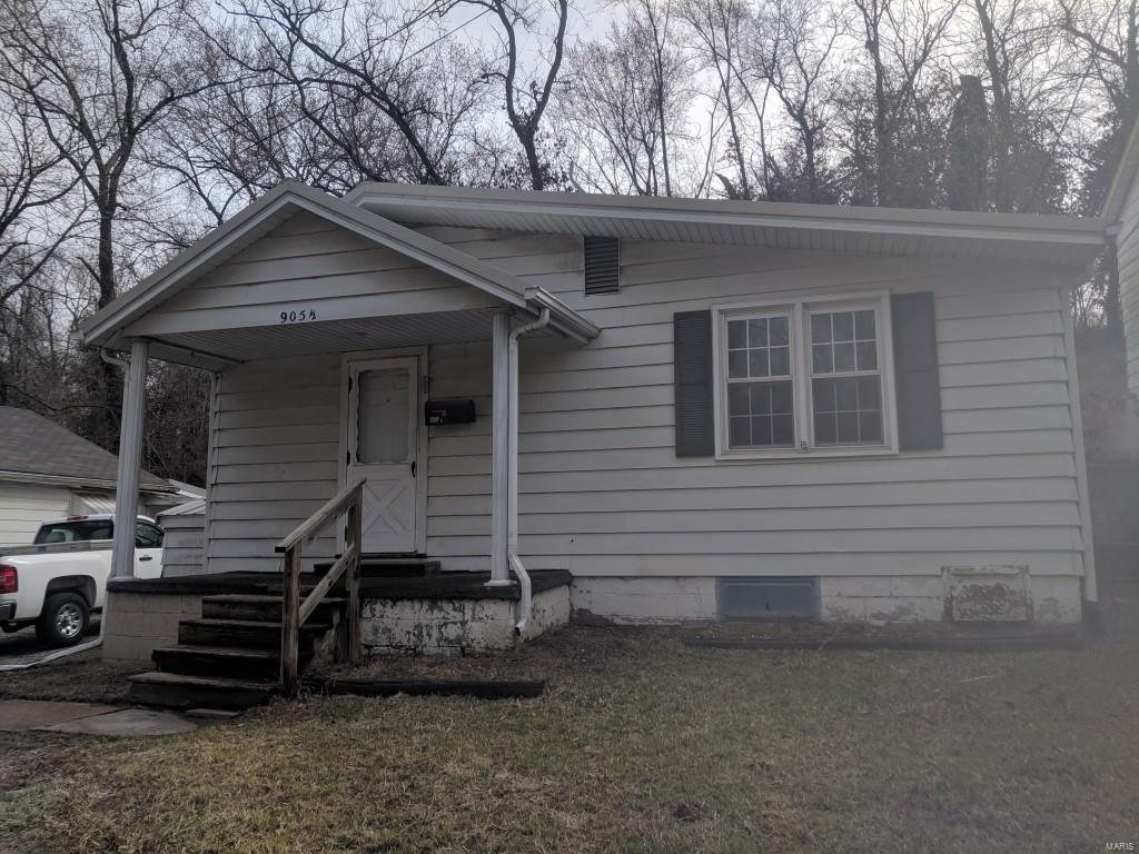 905 Rixon Street, Unit 1/2 Alton, IL 62002 - Photo 1 of 10 Gallery Image 1