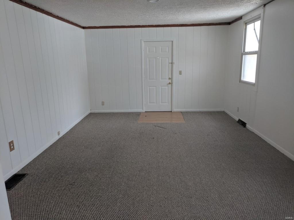 905 Rixon Street, Unit 1/2 Alton, IL 62002 - Photo 3 of 10 Gallery Image 3