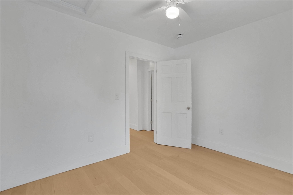 140 Wait Street Springfield, MA 01104 - Photo 17 of 28