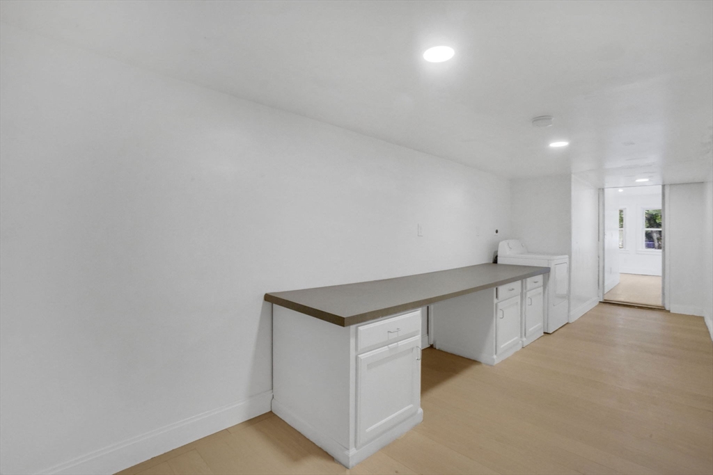 140 Wait Street Springfield, MA 01104 - Photo 20 of 28