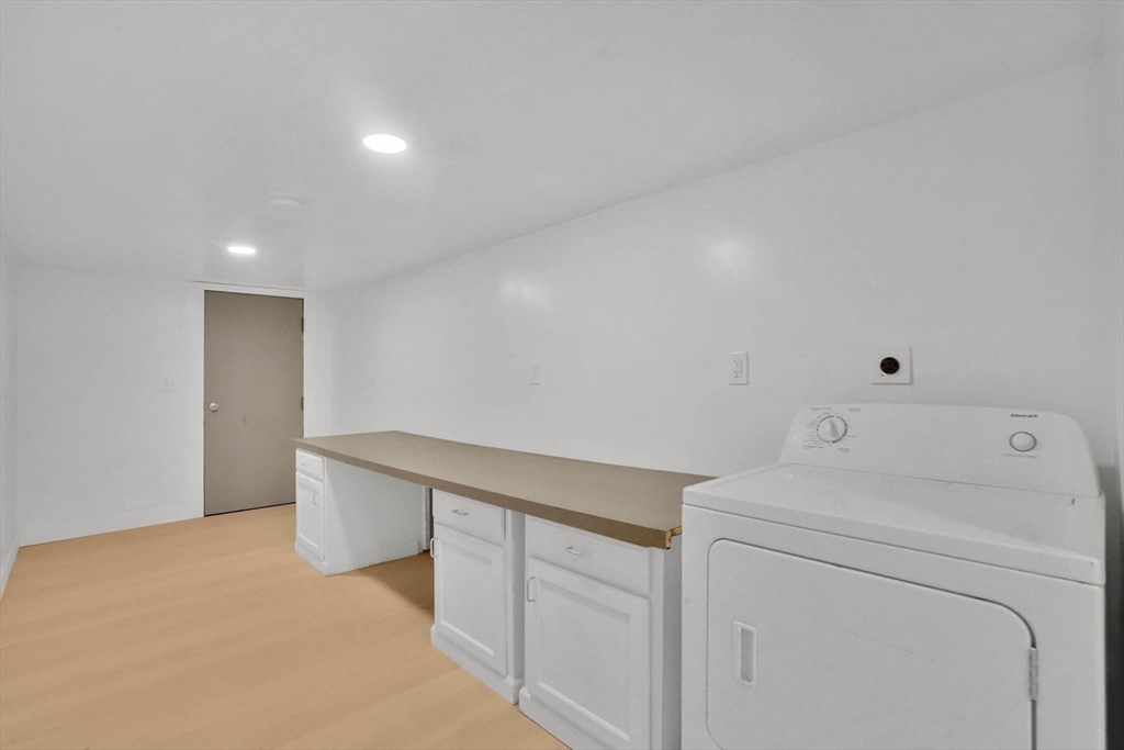 140 Wait Street Springfield, MA 01104 - Photo 21 of 28