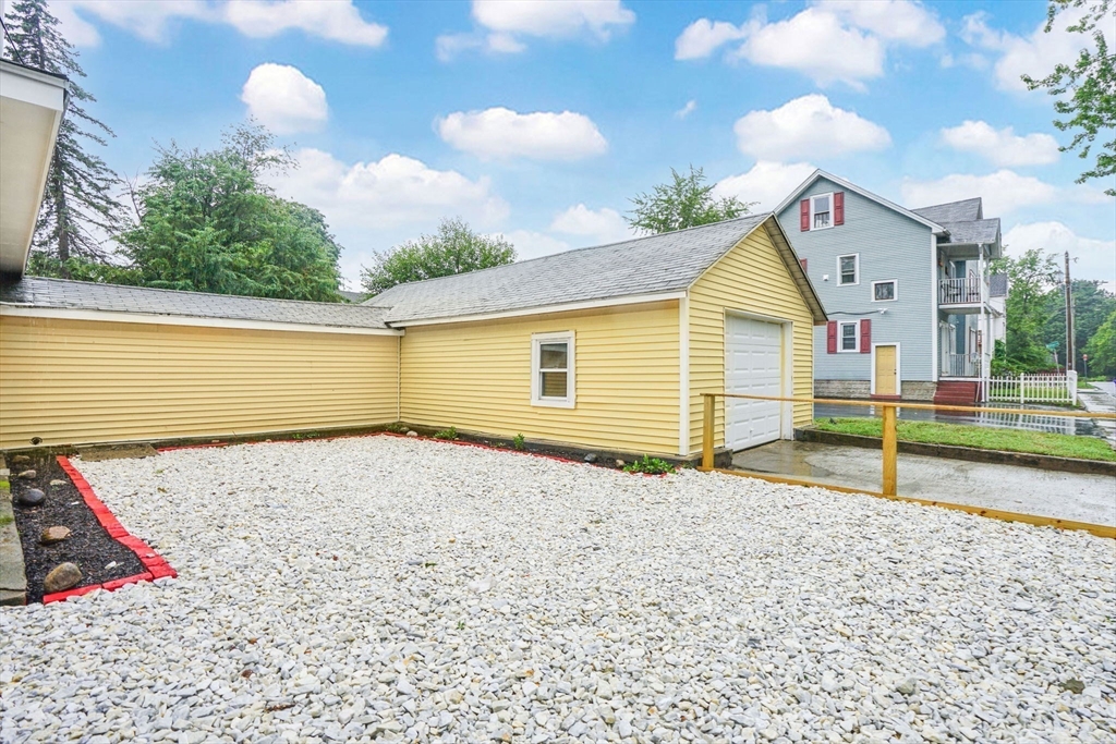 140 Wait Street Springfield, MA 01104 - Photo 22 of 28