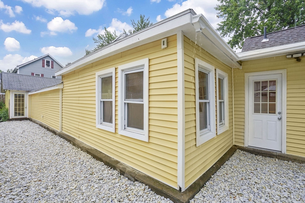 140 Wait Street Springfield, MA 01104 - Photo 25 of 28