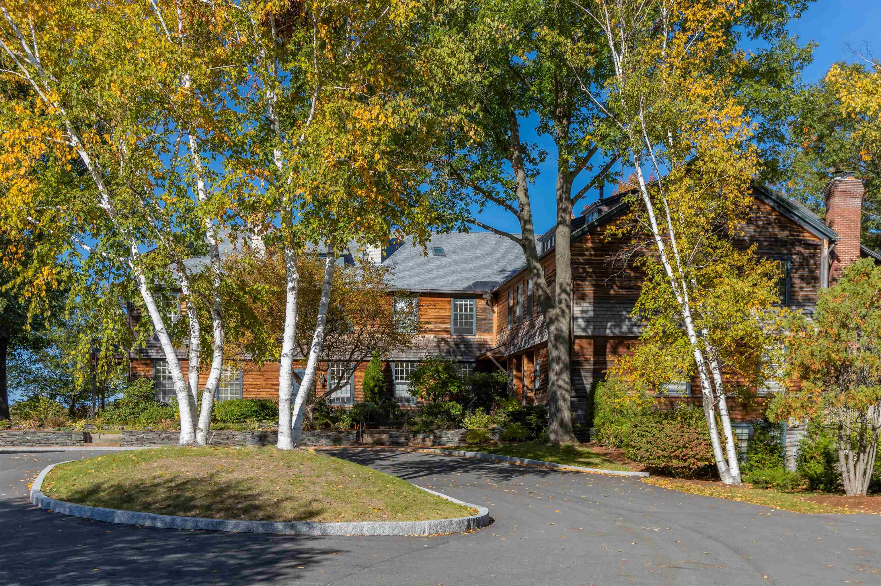 3410 Harbor Road Shelburne, VT 05482 - Photo 6 of 40 Gallery Image 6