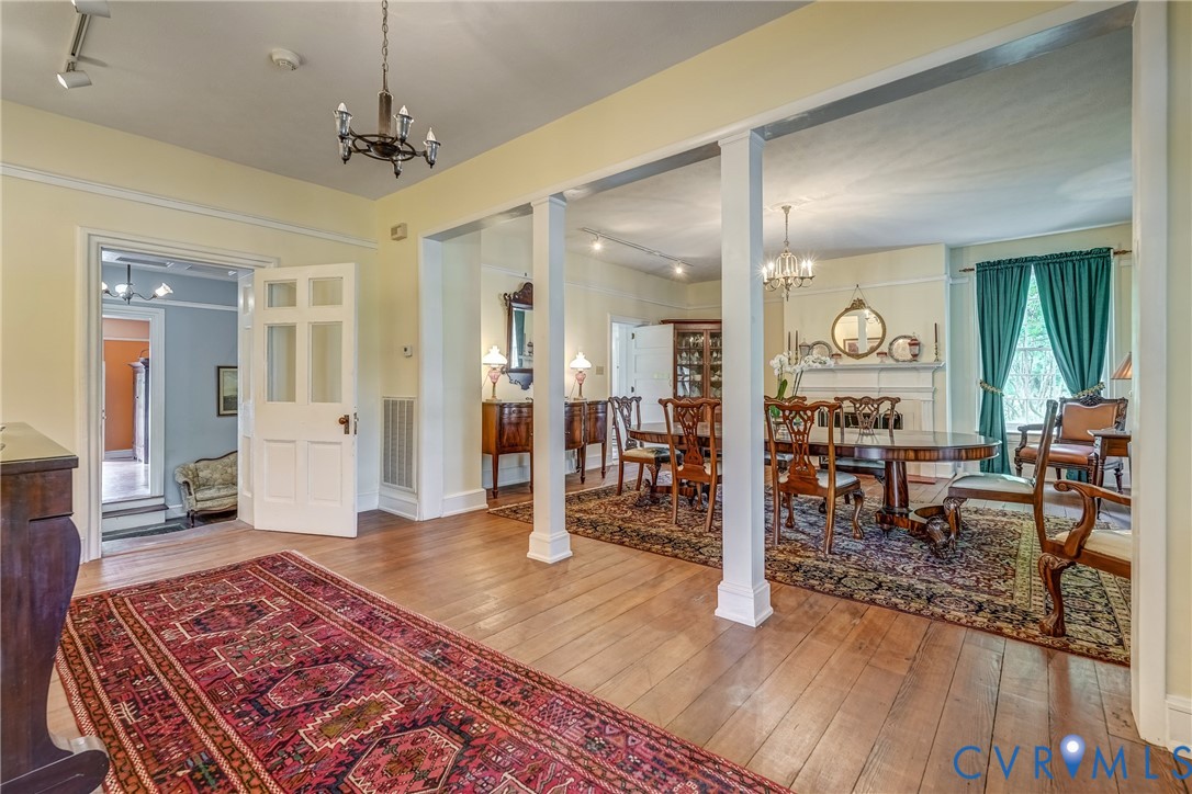 23 Courthouse Road Buckingham, VA 23921 - Photo 6 of 52 a living room with furniture