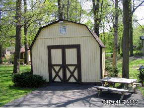 2475 West Lawson Road Marion, IN 46952 - Photo 6 of 8 Gallery Image 6