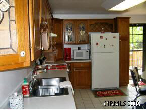 2475 West Lawson Road Marion, IN 46952 - Photo 7 of 8 Gallery Image 7