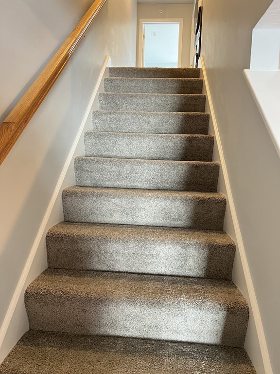 16 B Taunton Street Worcester, MA 01604 - Photo 6 of 12