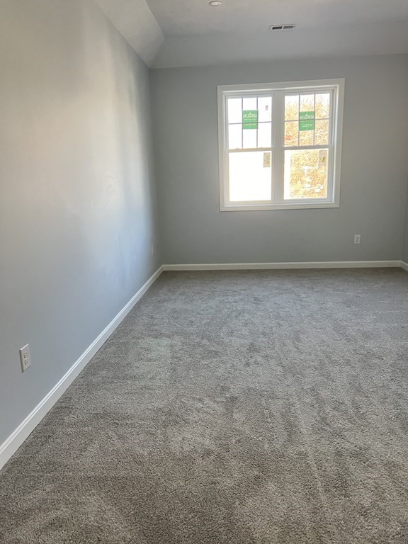 16 B Taunton Street Worcester, MA 01604 - Photo 8 of 12 an empty room with a window