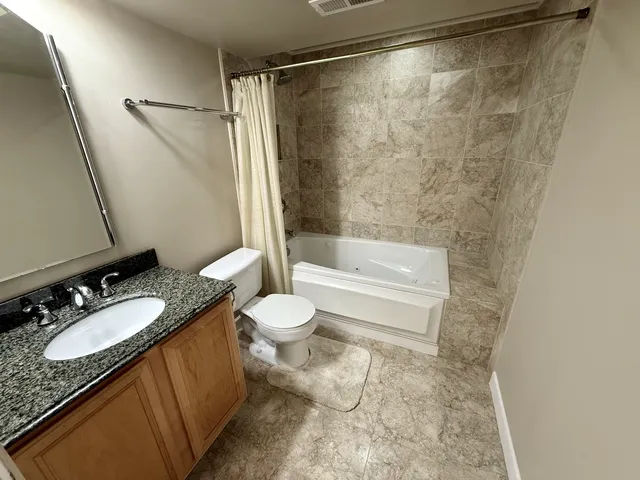 $3,995 | 153 Fulbright Lane, Schaumburg, IL 60194