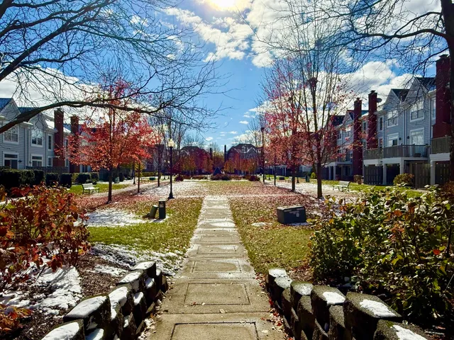 $3,995 | 153 Fulbright Lane, Schaumburg, IL 60194