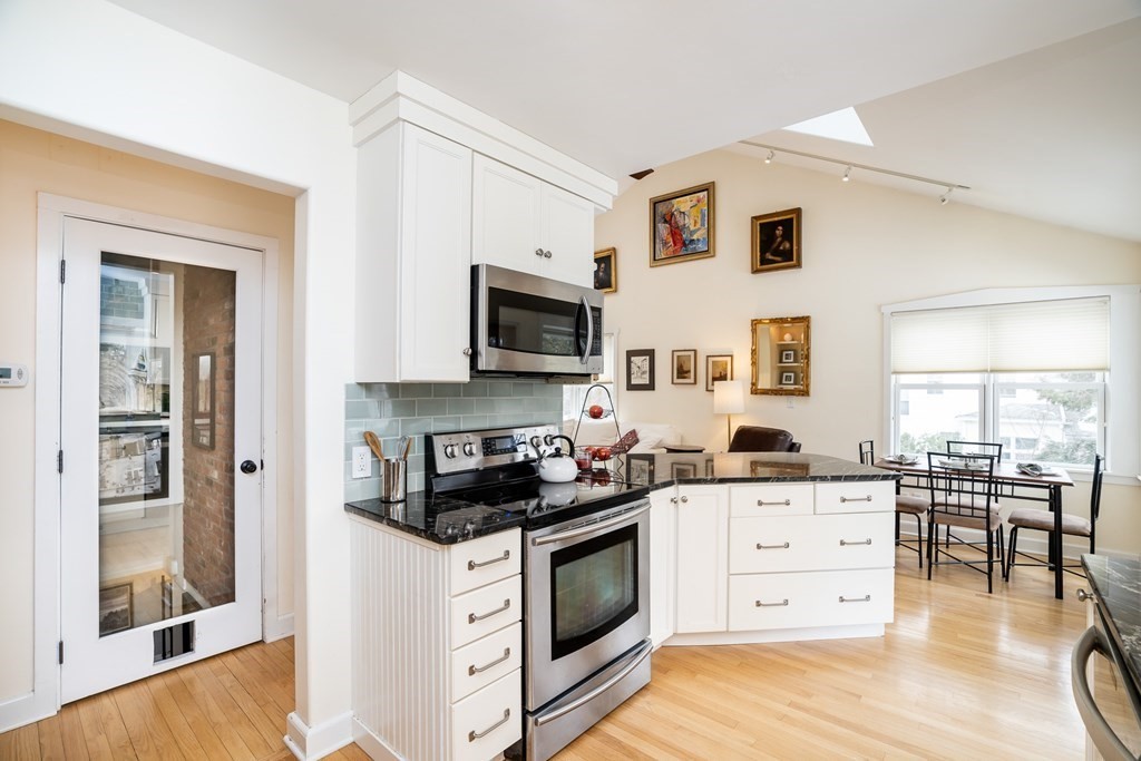 295 Amity Street Amherst, MA 01002 - Photo 17 of 42