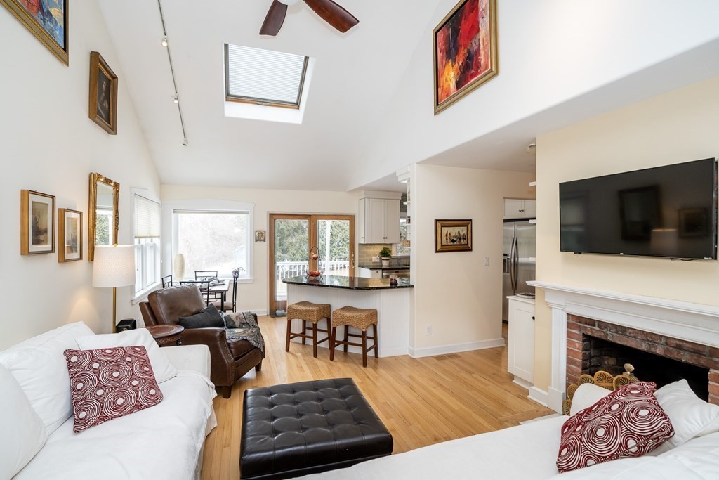 295 Amity Street Amherst, MA 01002 - Photo 6 of 42