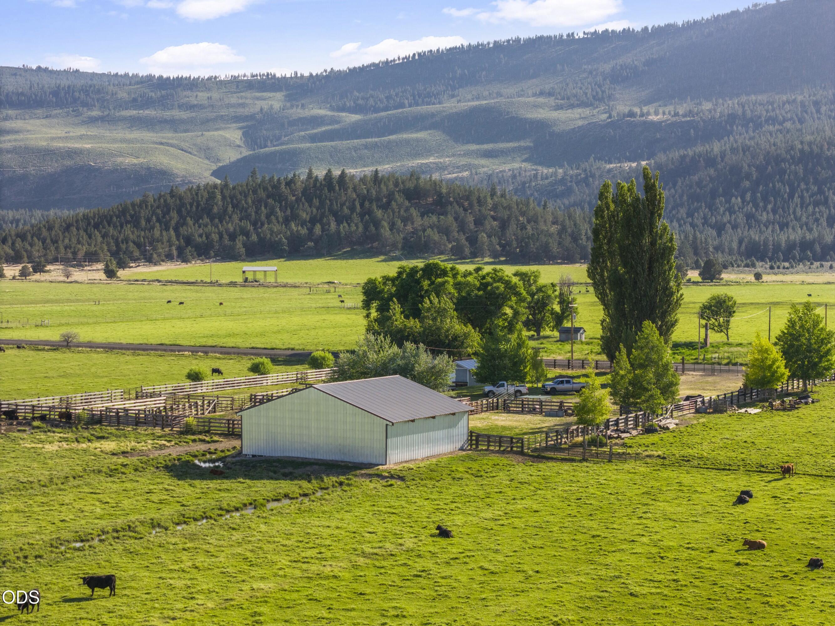 15655 West Langell Valley Road Bonanza, OR 97623 - Photo 5 of 53