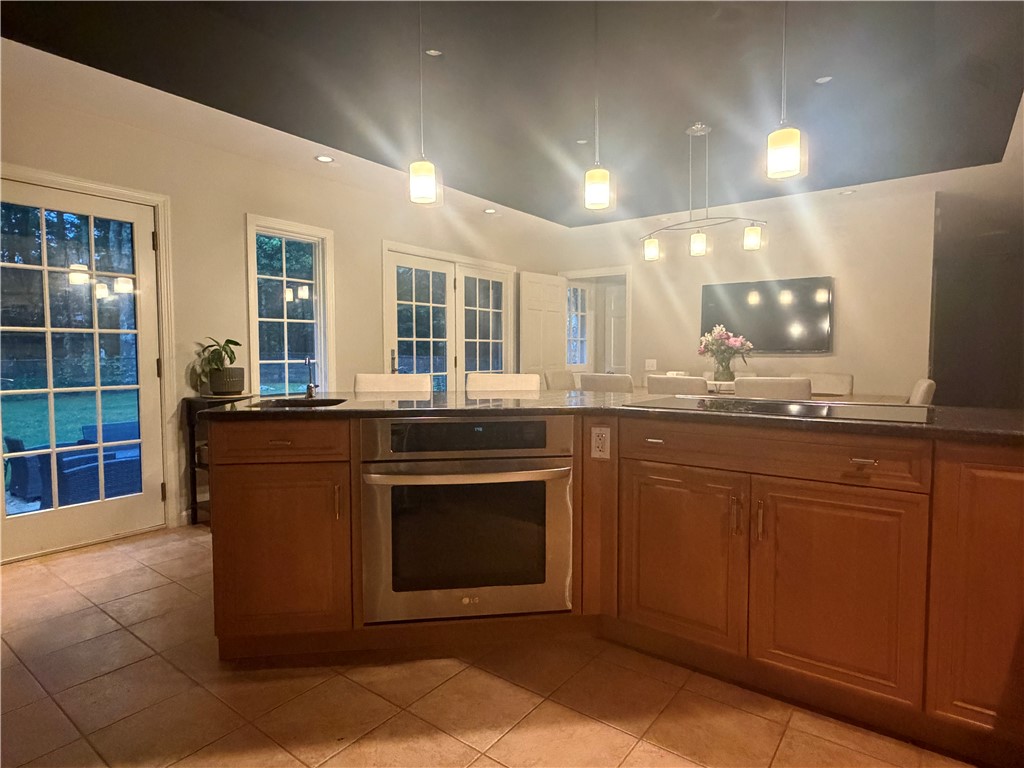 3720 Division Road East Greenwich, RI 02818 - Photo 18 of 38