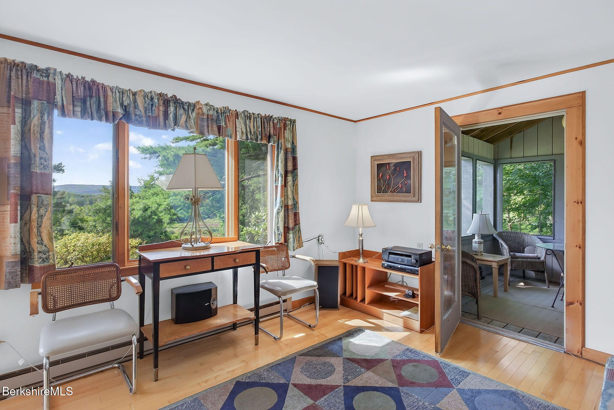 48 Swamp Road West Stockbridge, MA 01266 - Photo 16 of 39 0033-sitting-room