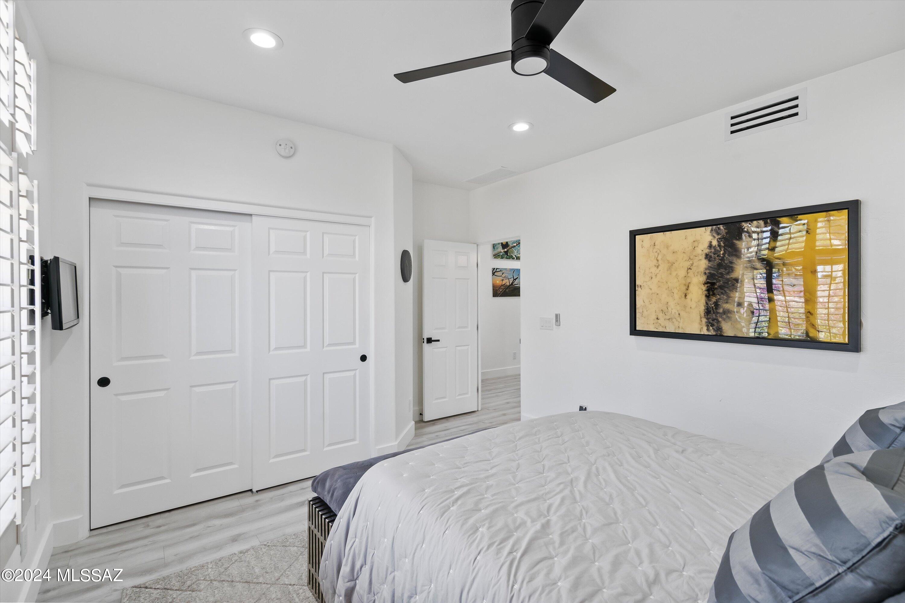 12456 North Piping Rock Road Oro Valley, AZ 85755 - Photo 31 of 46