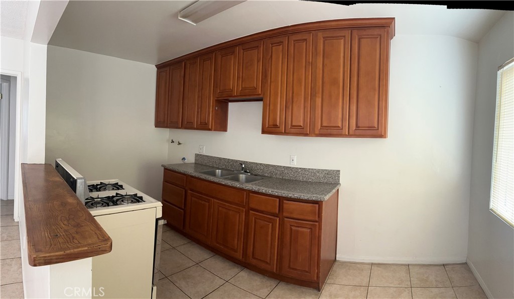 420 North 3rd Street, Unit B Alhambra, CA 91801 - Photo 8 of 9