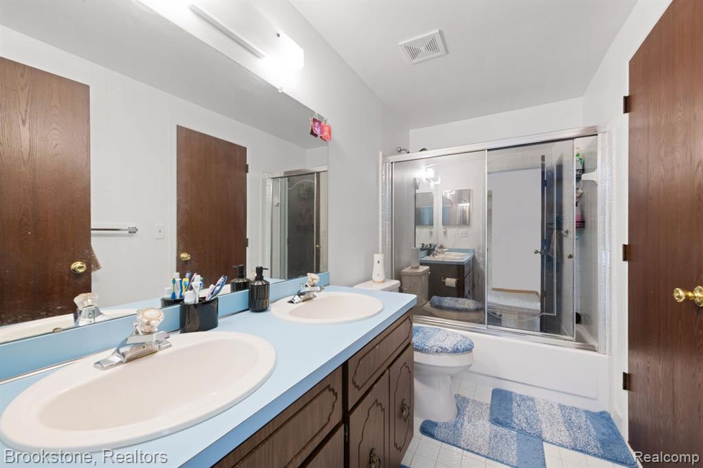 38982 Sutton Drive Sterling Heights, MI 48310 - Photo 23 of 27
