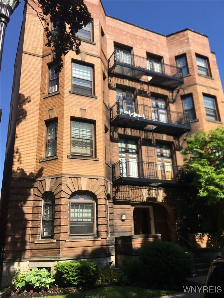 44 North Pearl Street, Unit 5 Buffalo, NY 14202 - Photo 1 of 11