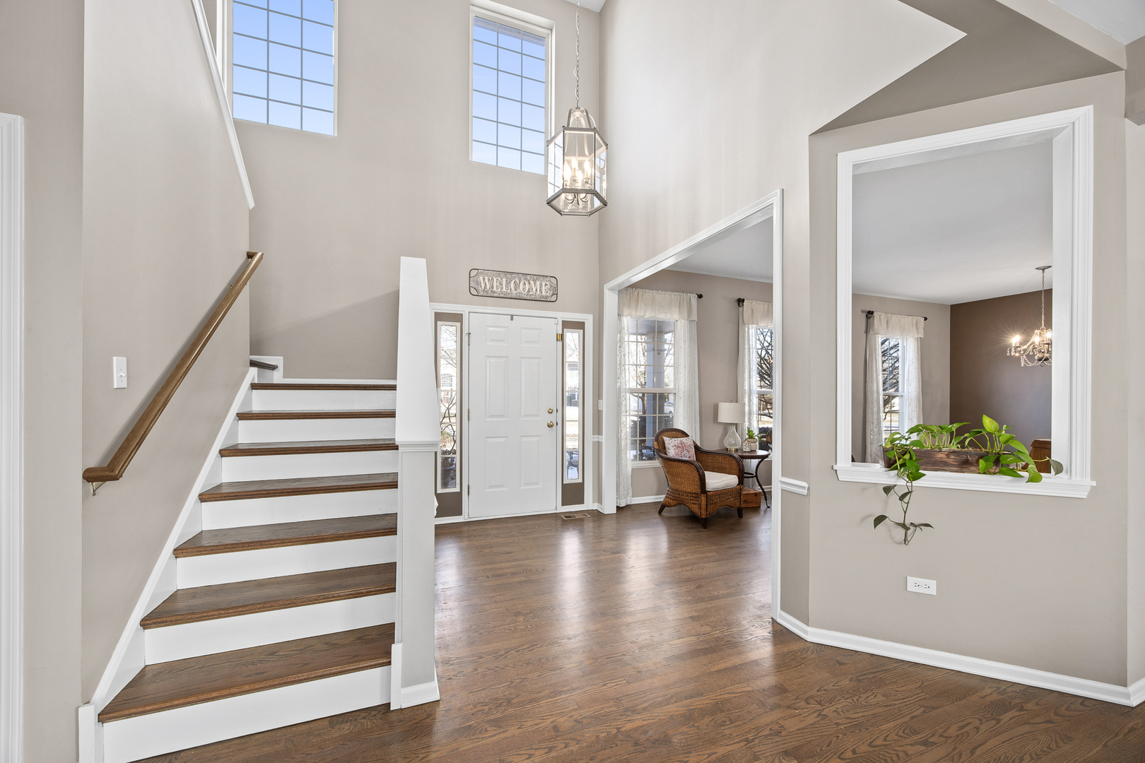 133 North Cranberry Street Bolingbrook, IL 60490 - Photo 6 of 46 a view of an entryway with wooden floor and windows