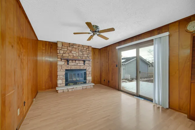 $349,000 | 9604 Hawthorne Drive, Munster, IN 46321