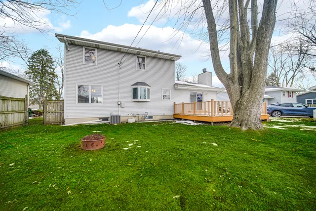 $349,000 | 9604 Hawthorne Drive, Munster, IN 46321