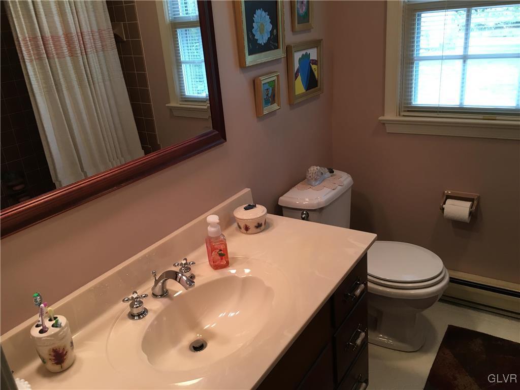 625 East Macada Road Bethlehem, PA 18017 - Photo 15 of 29 Gallery Image 15