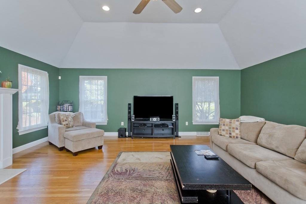 42 Daniel Ridge Westfield, MA 01085 - Photo 9 of 42 Gallery Image 9