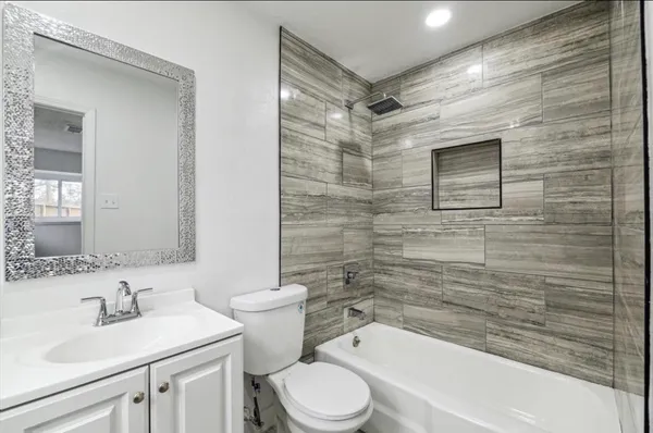 $3,300 | 1210 Burning Tree Road, Kingwood, TX 77339