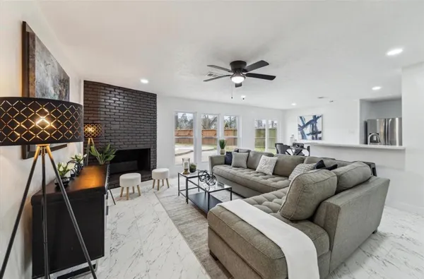 $3,300 | 1210 Burning Tree Road, Kingwood, TX 77339