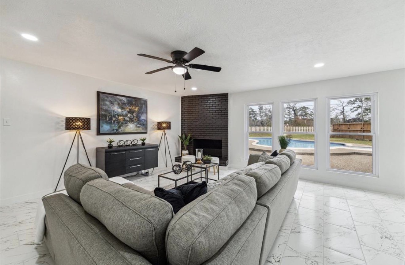 1210 Burning Tree Road Kingwood, TX 77339 - Photo 8 of 34