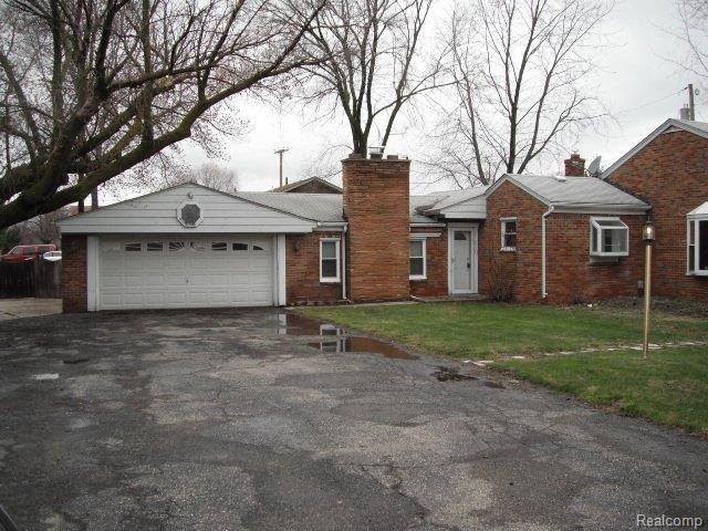 35987 Garfield Road Clinton Township, MI 48035 - Photo 1 of 8 DSCF8580