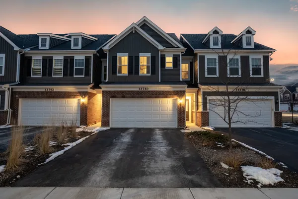 $465,000 | 12740 South Nicholas Drive, Plainfield, IL 60585