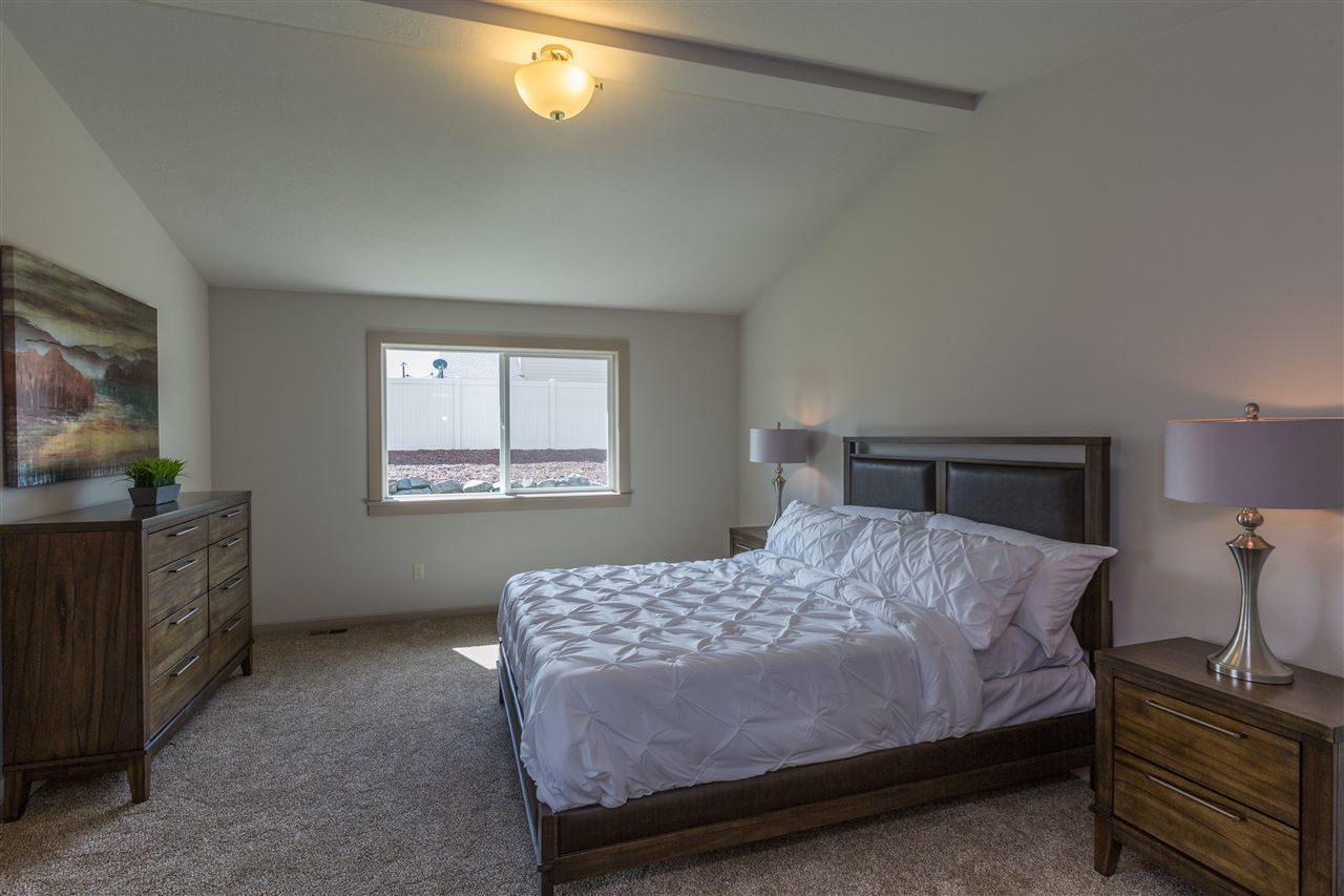 1407 North Lily Road Spokane, WA 99212 - Photo 6 of 8 Gallery Image 6