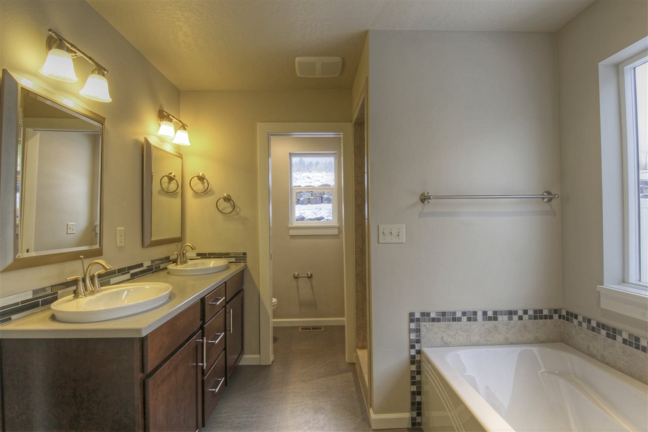 1407 North Lily Road Spokane, WA 99212 - Photo 7 of 8 Gallery Image 7