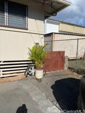 $1,850 | 54 Hiʻaloa Street, Honolulu, HI 96817