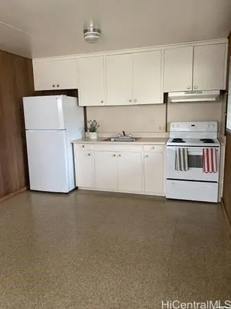 $1,800 | 54 Hiʻaloa Street, Honolulu, HI 96817