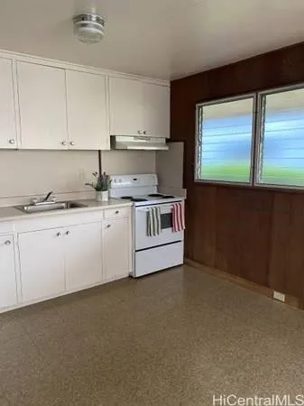 $1,800 | 54 Hiʻaloa Street, Honolulu, HI 96817